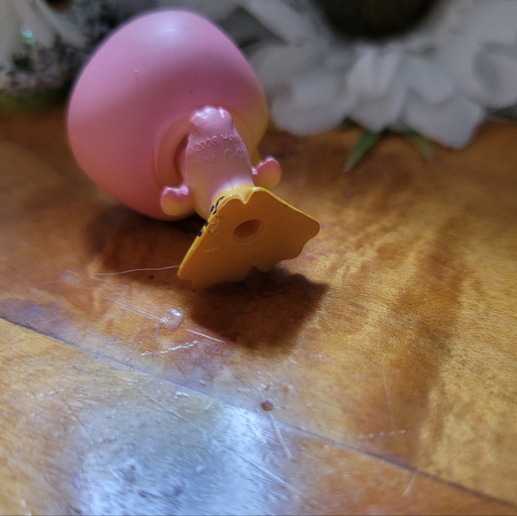 Littlest Pet Shop LPS #1002 Duck Pink Yellow Duckling Green Eyes Bird 2008 - Picture 10 of 10